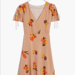 Brand new Madewell silk poppy dress in tan size 4